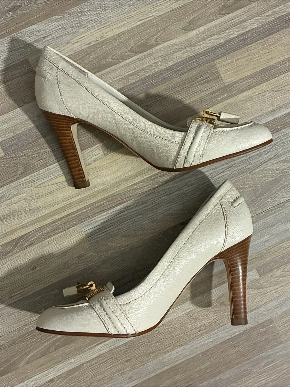 Zara Cream Leather Mid-Heel Pumps with Gold lock